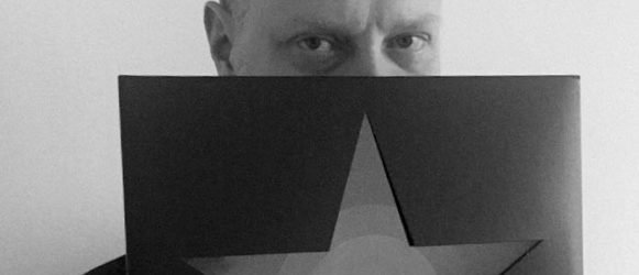 ★ New podcast ! The story of Bowie & Barnbrook. Available January 10th! ★