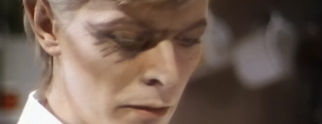 David Bowie – Look Back In Anger (HD upgrade)