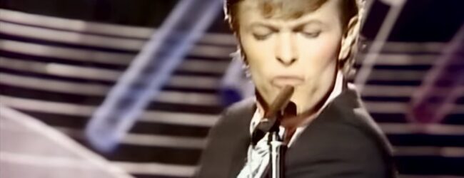 David Bowie – Boys Keep Swinging (HD upgrade)